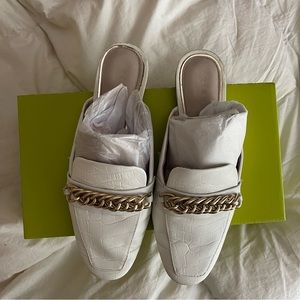 Women’s Gianni Bini White Loafer